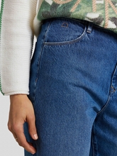 Bild von Jeans mit weitem Bein