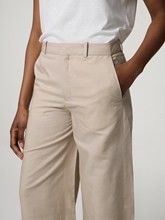 Bild von Hose aus weitem Bein DESK