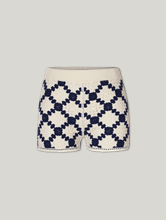 Bild von Shorts aus Häkelstrick BYZANCE