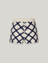 Bild von Shorts aus Häkelstrick BYZANCE