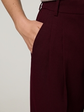 Bild von Bundfaltenhose mit weitem Beim