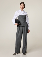 Bild von Bundfaltenhose mit weitem Bein