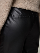 Image sur Pantalon en cuir synthétique