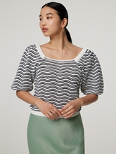 Image sur Pull-over avec broderie ajourée