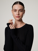 Image sur T-shirt à manches longues avec broderie ajourée