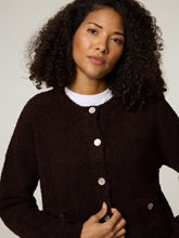 Bild von Strickjacke mit Wolle
