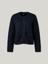 Bild von Strickjacke mit Wolle