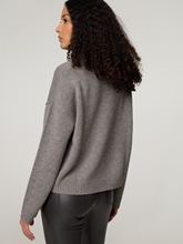 Bild von Strickpullover aus Wolle