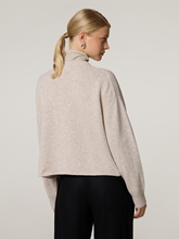 Image sur Pull en tricot avec de la laine MALESE