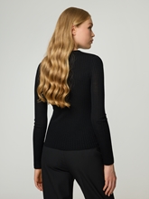 Bild von Pullover mit Rippen