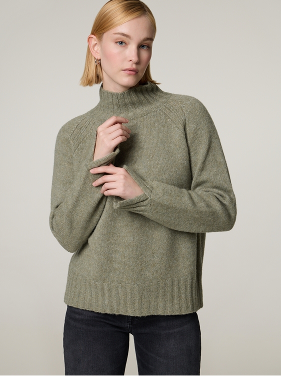 Image sur Pull en maille à col montant