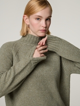 Image sur Pull en maille à col montant