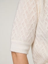 Image sur Pull tricoté avec broderie ajourée