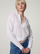 Bild von Poloshirt mit Lochmuster