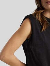 Bild von Shirt mit Schulterpolstern