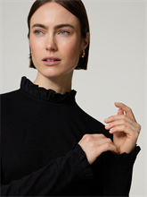 Bild von Langarmshirt mit Rüschen