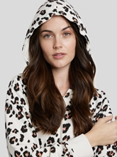 Bild von Hoodie mit Leo-Print