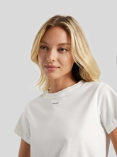 Image sur T-shirt avec logo