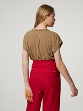 Bild von T-Shirt mit Leinen