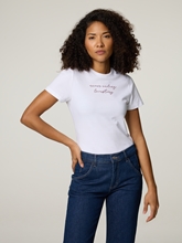 Image sur T-shirt à paillettes