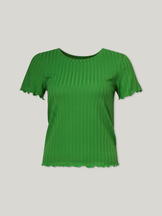Image sur T-shirt à la coupe moulée