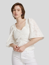 Bild von Bluse mit Lochstickerei