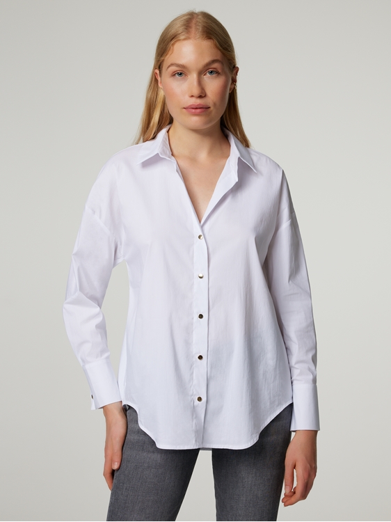 Bild von Bluse mit Goldknöpfen