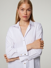 Bild von Bluse mit Goldknöpfen