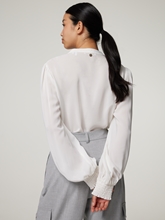 Bild von Bluse mit Rüschen