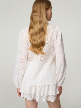 Image sur Blouse avec broderie ajourée HARPER