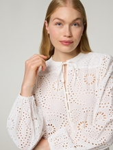 Image sur Blouse avec broderie ajourée HARPER
