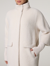 Bild von Kurzer Mantel