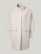 Bild von Kurzer Mantel