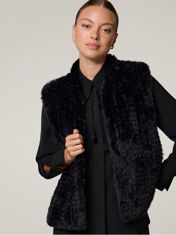 Bild von Weste aus Kunstfell