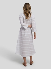 Bild von Sommerkleid mit Stickerei