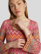 Bild von Kleid mit Zick-Zack-Muster