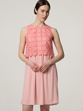 Bild von Minikleid mit Spitze