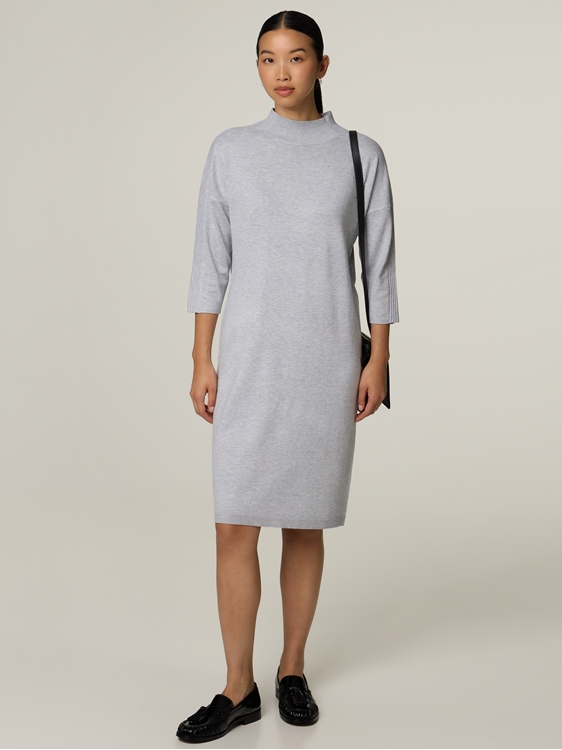 Image sur Robe en maille mini avec col montant