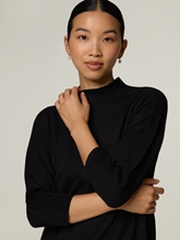 Image sur Robe en maille mini avec col montant