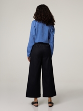 Bild von Hose mit weitem Bein