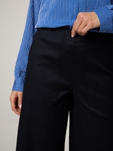 Bild von Hose mit weitem Bein