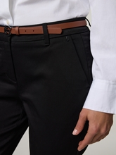 Image sur Pantalon chino en coupe slim