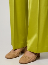 Bild von Hose mit weitem Bein