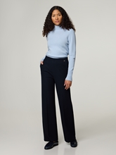 Bild von Schlupfhose mit Bügelfalten