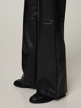 Image sur Pantalon en cuir synthétique