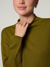 Image sur Pull en maille à col montant