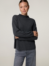 Image sur Pull en maille à col montant