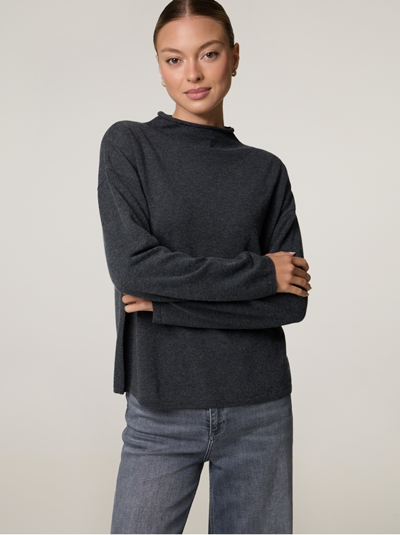 Image sur Pull en maille à col montant