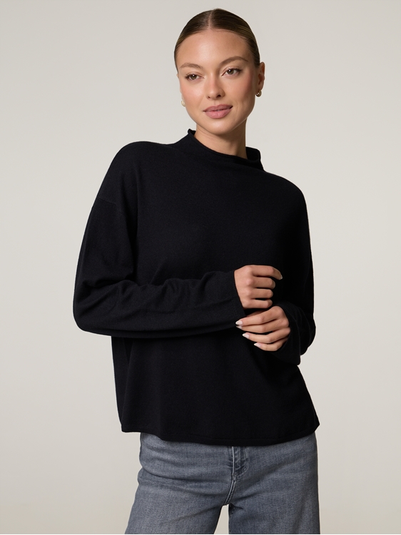 Image sur Pull en maille à col montant