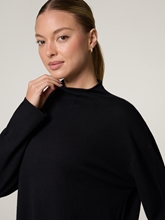 Image sur Pull en maille à col montant